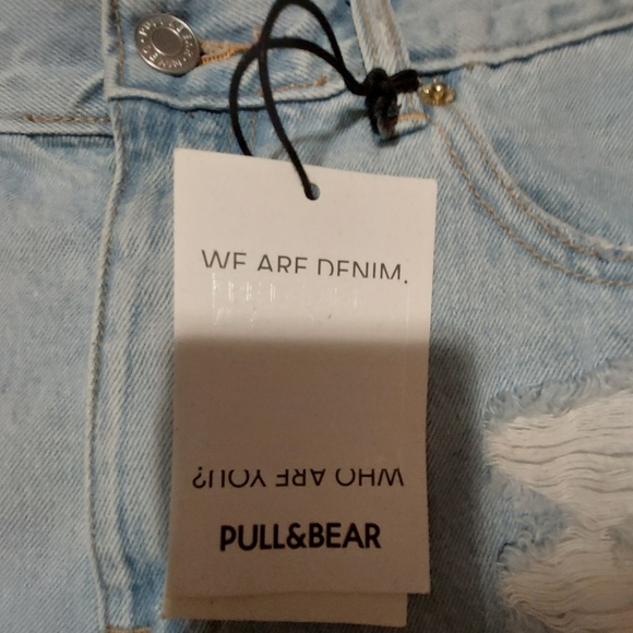 Pull&Bear cut offs distressed shorts size 10 bnwt - Picture 4 of 4